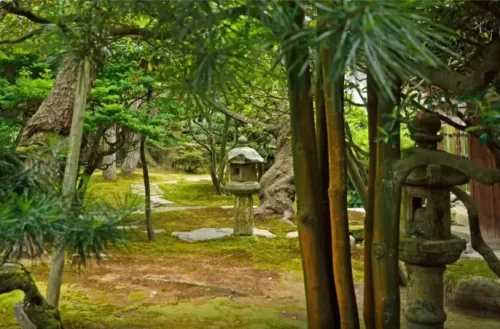 "Traditional architecture of Seisonkaku Villa, a historical building in Kanazawa"