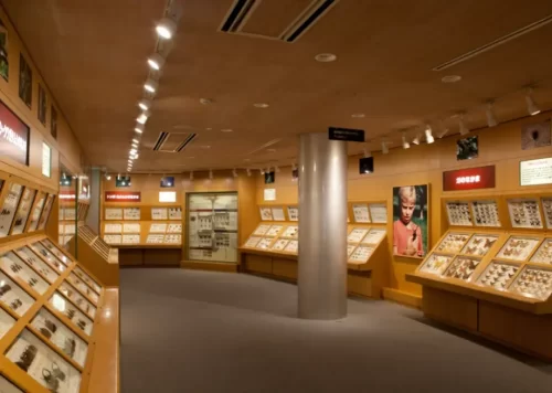 Interactive insect museum with educational exhibits.