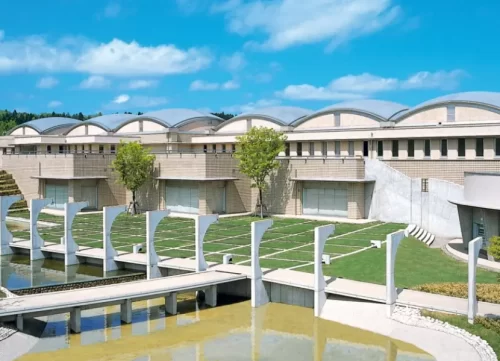 Local art and historical exhibits at Nanao Art Museum.