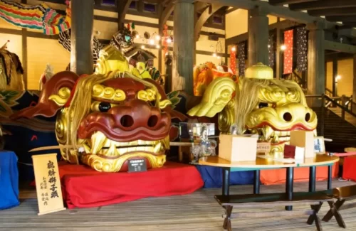 Scenic park with hiking trails and panoramic views.