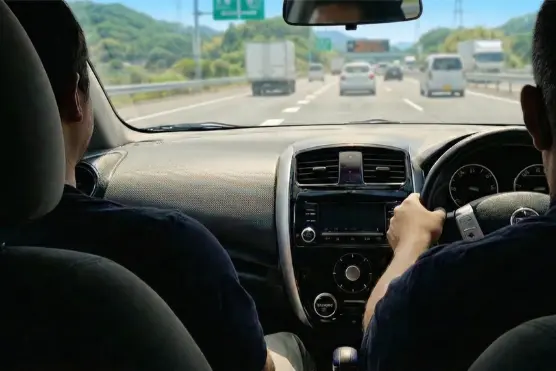 Relax and enjoy the journey in a private car from Kanazawa